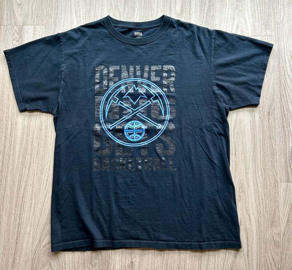 NBA Denver Nuggets T-Shirt Size L Black Graphic Tee